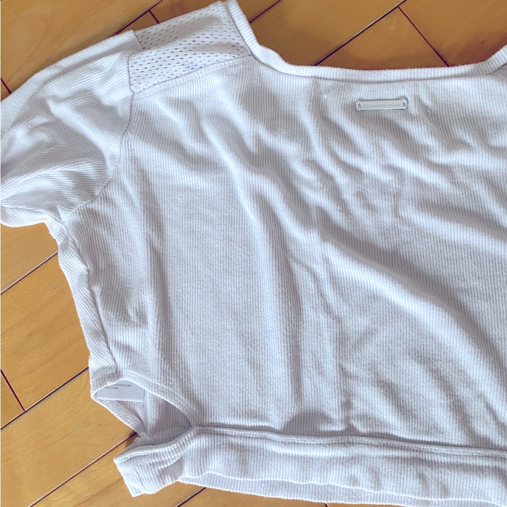 Blanc Noir - Crop top